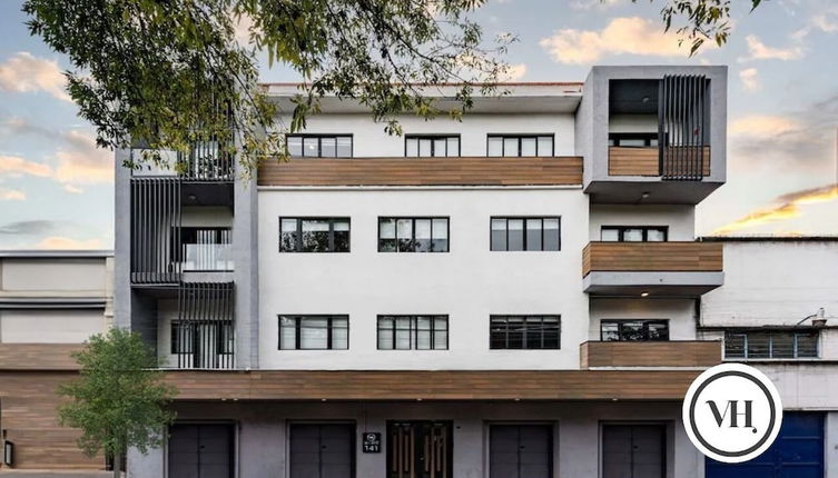 Photo 1 - Mariano Escobedo Apartments by VH