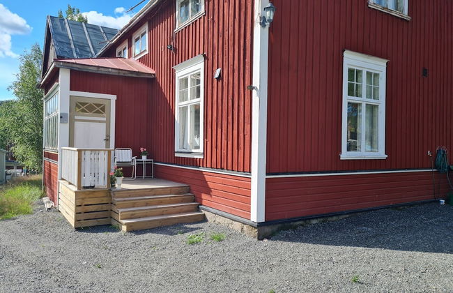 Bright and Spacious Living in Historic Building - Foto 18