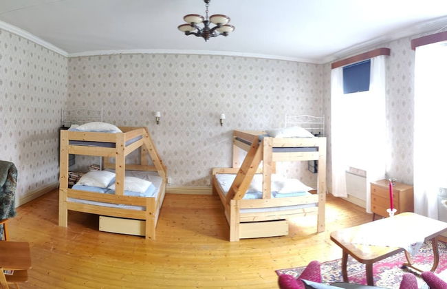 Bright and Spacious Living in Historic Building - Foto 2