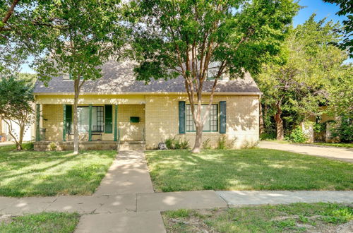 Photo 20 - Spacious Amarillo Home With Shared Fire Pit