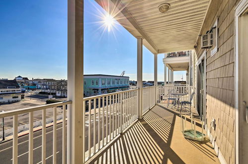 Foto 6 - Walkable Dtwn OC Condo: Balcony w/ Inlet View