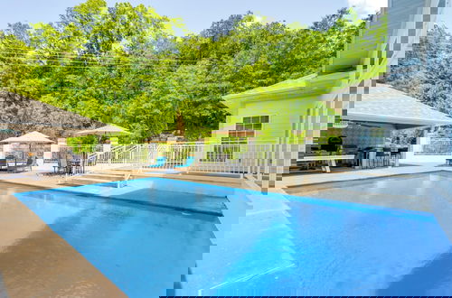 Foto 28 - 10-acre Lakefront Home w/ Pool, Hot Tub & Dock