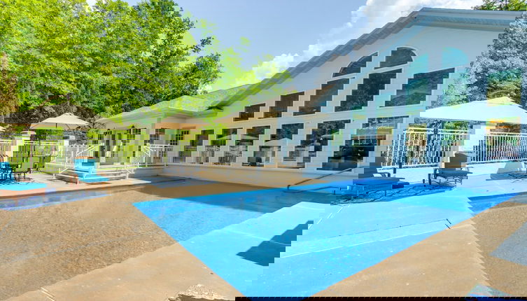 Foto 1 - 10-acre Lakefront Home w/ Pool, Hot Tub & Dock