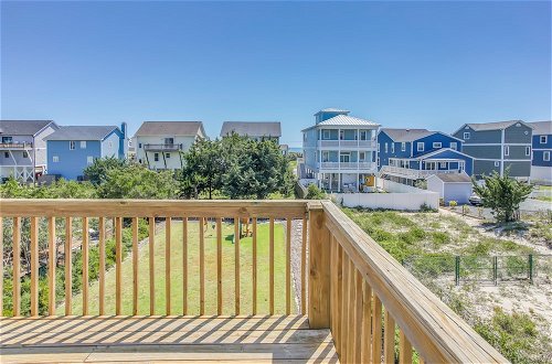 Foto 10 - Surf City Vacation Rental: Steps to Beach