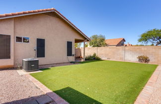 Photo 3 - Modern Peoria Home w/ Pool Access & Private Yard