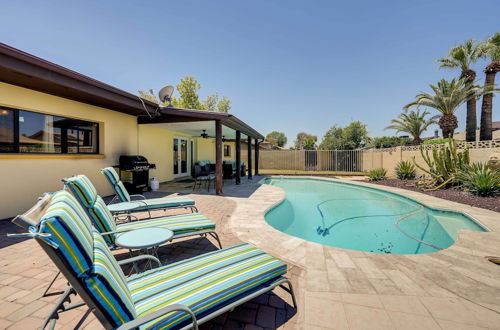 Foto 9 - Bright Scottsdale Home: Private Pool + Gas Grill