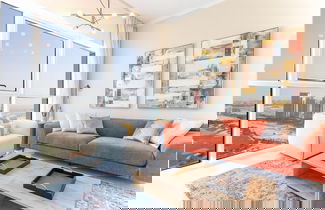 Foto 3 - Elite LUX Holiday Homes - Serene Golf View Living 1 BHK in Damac Hills Dubai