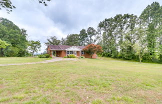 Foto 1 - Secluded Rochelle Home w/ Porch & Mountain Views