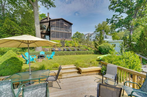 Foto 18 - Queensbury Lakefront Home: Screened Porch & Views