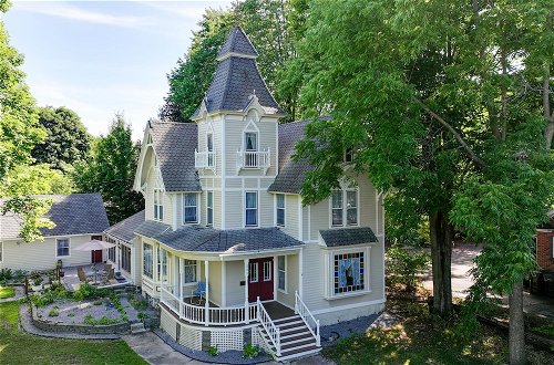 Foto 1 - Historical Victorian Home in Charming Waupaca