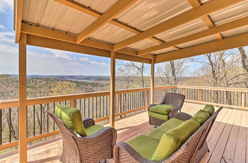 Foto 1 - Eureka Springs Gem: 2 Decks, Mtn + Lake Views