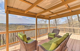 Photo 1 - Eureka Springs Gem: 2 Decks, Mtn + Lake Views