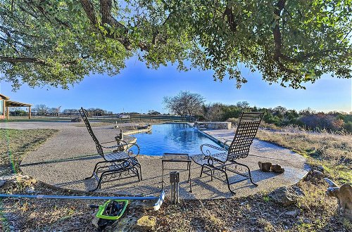 Foto 15 - Forestburg Ranch w/ Pool + 40-mile Views