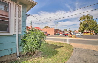 Photo 2 - Cottage W/yard, Walk to Historic Attractions