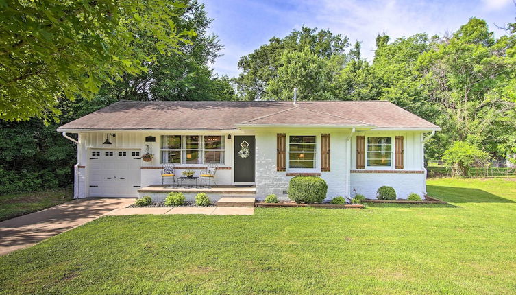 Photo 1 - Charming Country Cottage: 5 Mi to Downtown Tulsa