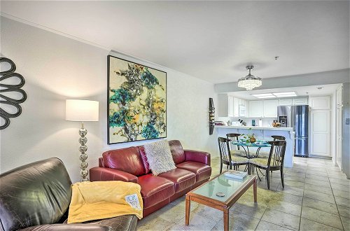 Foto 29 - Remarkable Condo Near Downtown Palm Springs