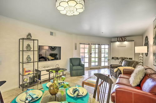 Photo 2 - Remarkable Condo Near Downtown Palm Springs