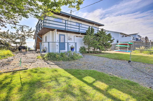 Photo 2 - Waterfront Ferndale Home: Deck + Beach Access