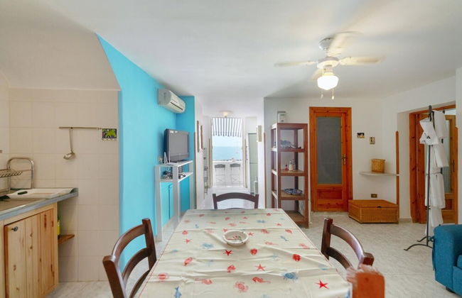 Corricella Terrace in Procida - Photo 15