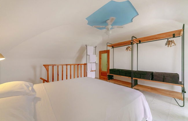 Corricella Terrace in Procida - Photo 21