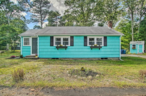 Photo 7 - Renovated Buttermilk Cottage: Steps to Beach