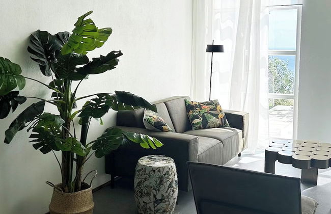 Whale Tails Hotel - Photo 18