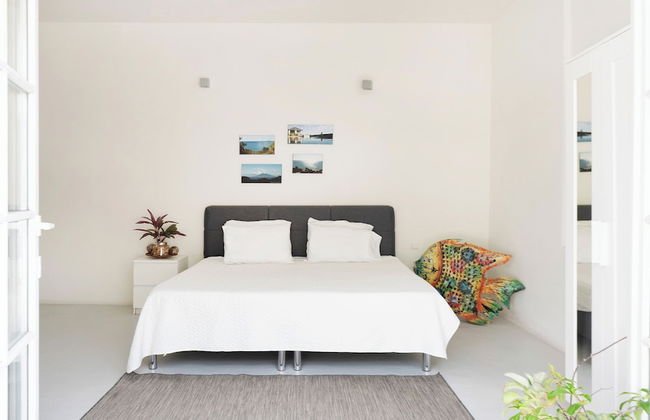 Whale Tails Hotel - Photo 10