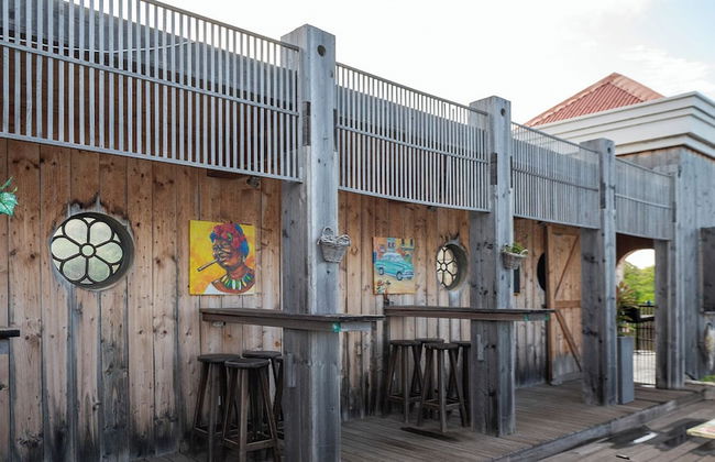 Whale Tails Hotel - Photo 46