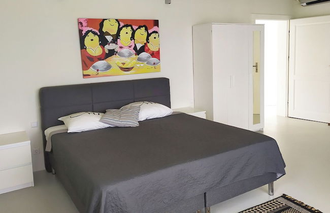 Whale Tails Hotel - Photo 3