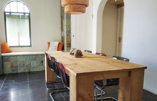 Whale Tails Hotel - Photo 11