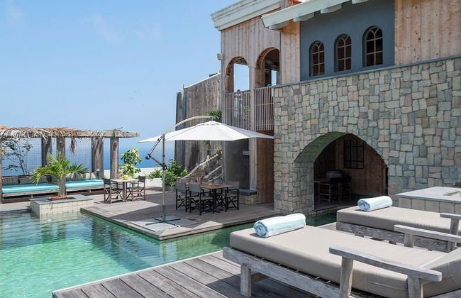 Whale Tails Hotel - Photo 37