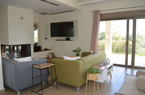 Photo 20 - Home21-elegant Spacious Villa-5 min From the Beach