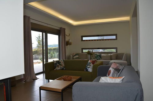 Photo 19 - Home21-elegant Spacious Villa-5 min From the Beach