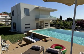 Photo 1 - Home21-elegant Spacious Villa-5 min From the Beach