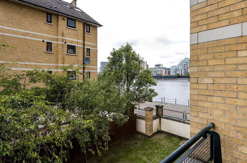 Photo 26 - Panoramic Docklands Home With Waterfront Views by Underthedoormat