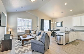 Photo 1 - Modern Washington Townhome- 6 Mi From Red Cliffs