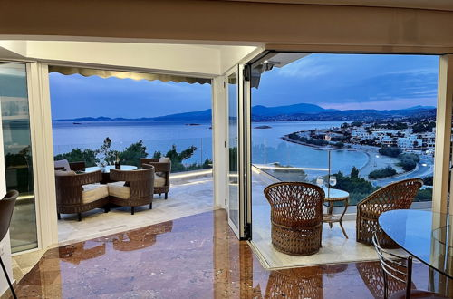 Foto 27 - Luxurious 2-bed Sea-side Apartment in Saronida