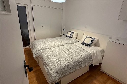 Foto 2 - Luxurious 2-bed Sea-side Apartment in Saronida