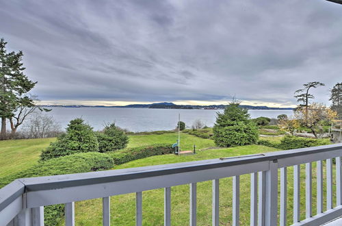 Photo 5 - Bayfront Home - Take Ferry to the San Juan Islands