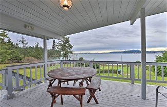 Photo 3 - Bayfront Home - Take Ferry to the San Juan Islands