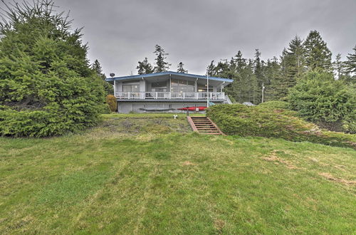 Photo 8 - Bayfront Home - Take Ferry to the San Juan Islands