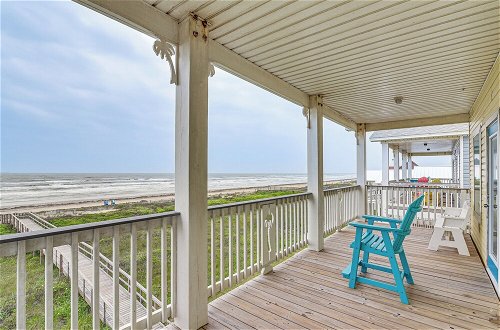 Photo 1 - Beachfront Retreat With 2 Decks, Patio & Views