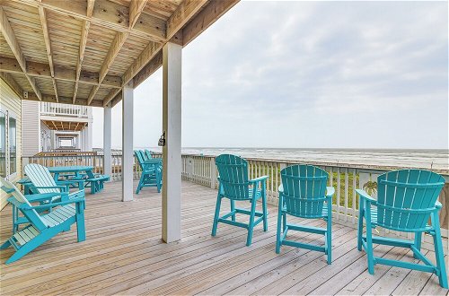 Photo 36 - Beachfront Retreat With 2 Decks, Patio & Views