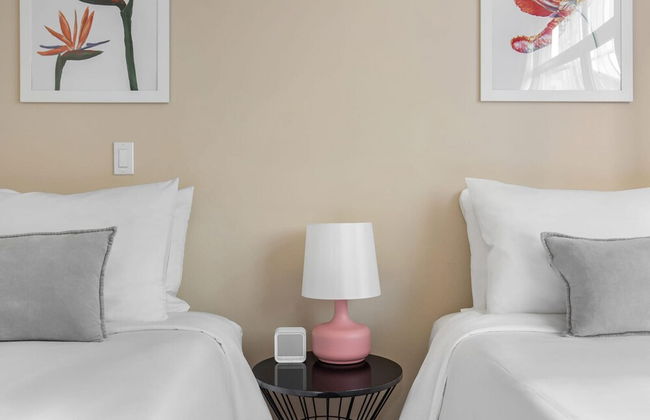 Bellevue Designer 1BD Plus Den 1BA Apartment - Photo 10