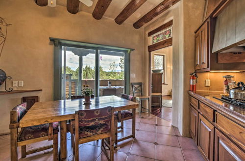 Foto 5 - Stunning Santa Fe Sw-style Getaway w/ Indoor Pool