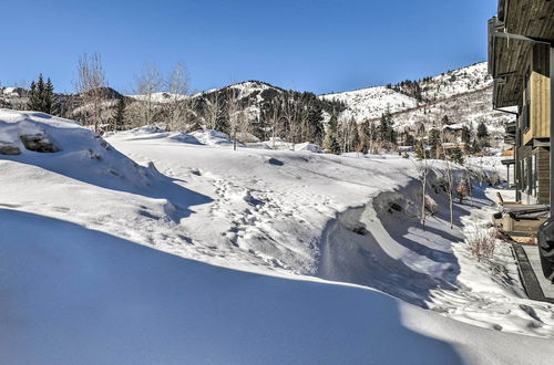 Photo 35 - Luxe Park City Townhome With Private Hot Tub