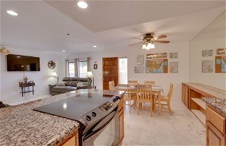 Foto 3 - Townhome With Pool Access - 1 Mi to Crazy Horse