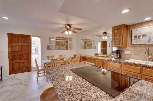 Foto 31 - Townhome With Pool Access - 1 Mi to Crazy Horse