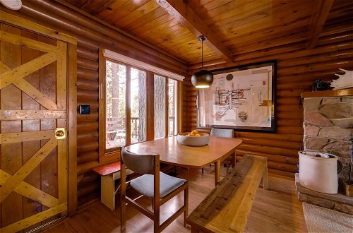 Photo 15 - Boutique + Artsy Log Cabin in North Lake Tahoe
