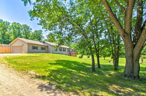 Photo 5 - Sunny Wisconsin Dells Apartment w/ Deck & Fire Pit